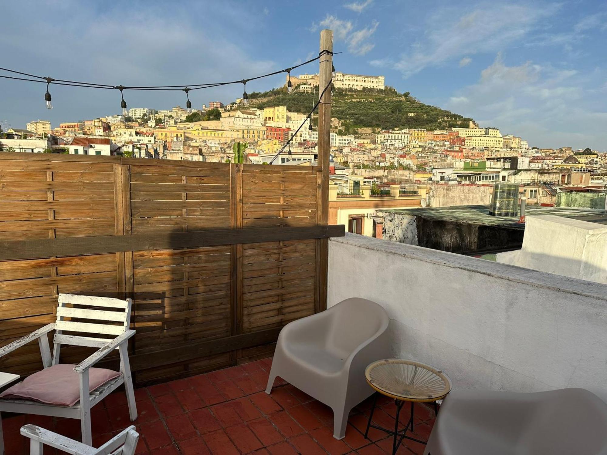 Casa Rossini Apartments เนเปิลส์ ภายนอก รูปภาพ